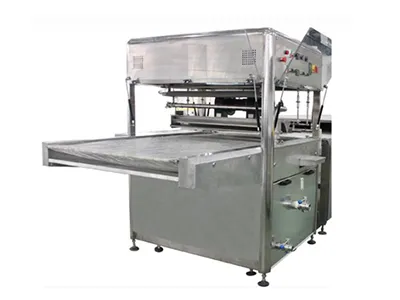 Chocolate Enrobing Machine